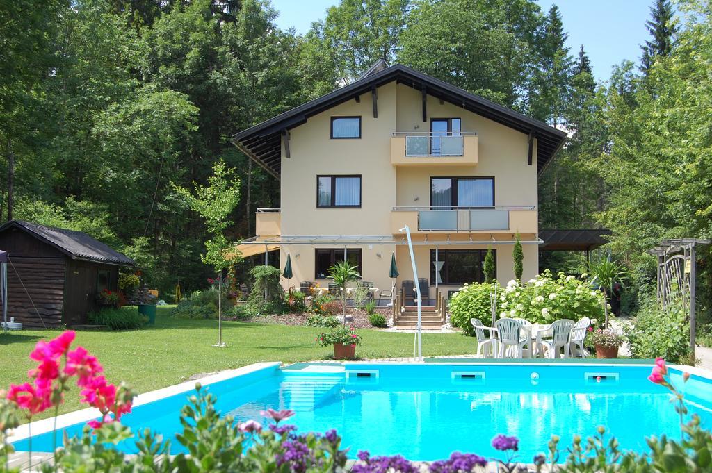 Haus Am Wald Appartement Faak am See Buitenkant foto